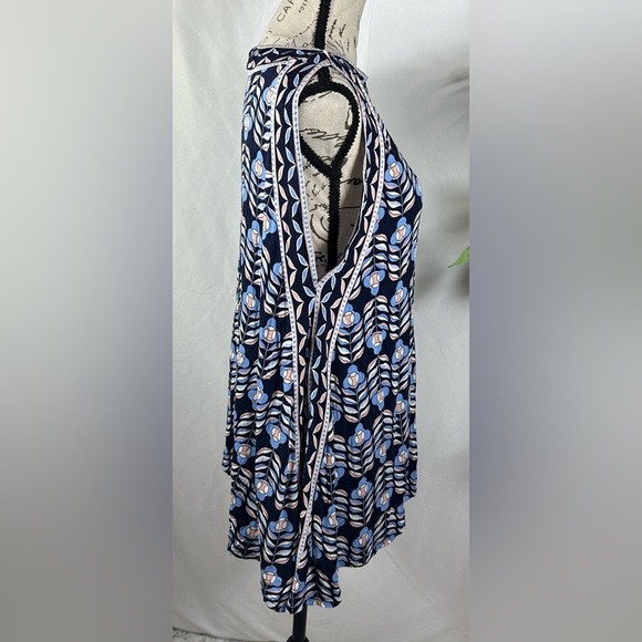 Max Edition Navy and Pink Petite Top - Picture 9 of 12